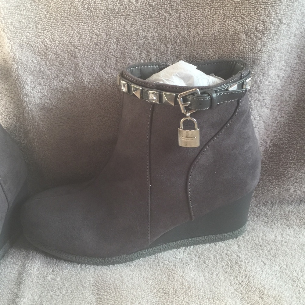 Michael Kors Cara Key Wedge Boots Kids size 3